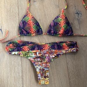 UNIQUE COLOMBIAN SNAKE SKIN PATTERNED BIKINI SET (M/L)